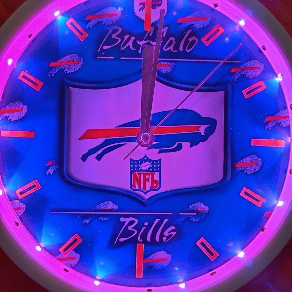 COPY - Buffalo bills wall clock